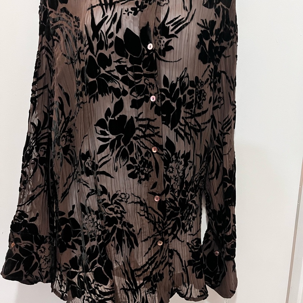 Vikki Vi Black and Brown Floral Blouse